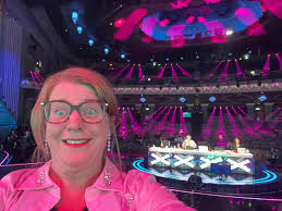 Exactly a year ago today. @bgt live semis. Got my ass kicked by a 12 year  old magician and a mostly naked clown but loved every moment. Thrilling,  high stakes, all abilities