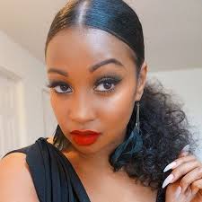 Yet in reality, we do not differ from other people in all the ways that really matter in life. Cocobecky On Instagram Vanity Raine Colouredraine Natural Hair Styles Sleek Hairstyles Curly Hair Styles