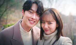 It is known that the photo was taken at the outdoor wedding of actor jang seong won (44 years old). My Roommate Is A Gumiho Hyeri Y Jang Ki Yong Unidos En Despedida Del Drama La Republica