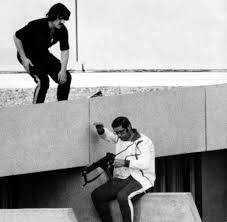Ein weiterer versuch, die olympischen spiele wiederzubeleben, waren die olympiades de la république, die von 1796 bis 1798 jährlich im revolutionären frankreich ausgetragen wurden. Gedenken Warum Olympia 1972 Nach Dem Attentat Weiterging Welt