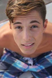 Maneskin: Damiano David irriconoscibile in alcune foto del passato