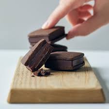 チョコレートサンドクッキー 4種（16粒入） – Minimal - Bean to Bar Chocolate -