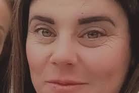 Leanne Flynn's Instagram, Twitter & Facebook