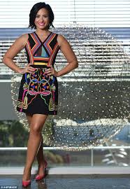 Demi Lovato Shows Off Her Pins In A Colourful Dress In Sydney Demi Lovato Body Ideias Fashion Looks