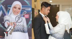 Aktres mawar rashid mendapat pujian netizen kerana mula mengenakan tudung. Abang Mimpi Anje Naik Stage Pegang Award Mimpi Suami Jadi Kenyataan Mawar Rashid Menang Anugerah Pelakon Filem Wanita Popular Fashion Hijab