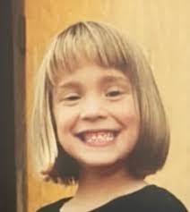 Annie Singer's Instagram, Twitter & Facebook