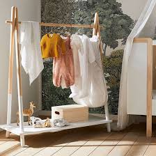 Valet de chambre porte vetement porte manteaux. Portant Vetements Enfant Le Top 9 Pour Gagner En Autonomie