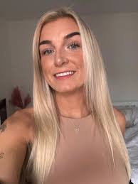 Sam Gleave's Instagram, Twitter & Facebook