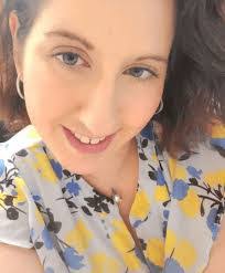 Ashley Peer's Instagram, Twitter & Facebook