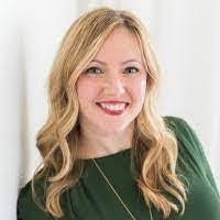 Lesley Harman's Instagram, Twitter & Facebook