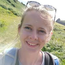 Dr Daisy Curtis (@der_curtis)