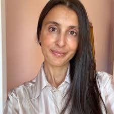 Clara Palmieri's Instagram, Twitter & Facebook