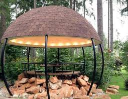 Bu sayfada, codycross oyununun bahçede oturmak için yapılan kubbeli yapı, çardak ipuçlarına dair cevapları bulabilirsiniz. Cardak Tasarimi Tasarim Duvari