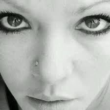 Stream Manon Allen music