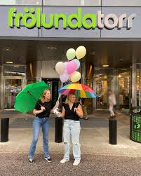 The shopping centre's total area is about 75,000 square metres. Frolunda Torg Frolunda Torr Sant Ha En Helt Facebook