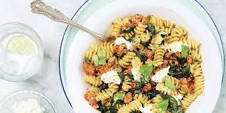Qui N Aime Pas Les Pates On A Choisi Pour Vous Cette Recette De Pates Amelioree Et Mediterranean Vegetarian Recipes Mediterranean Recipes Whole Food Recipes