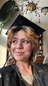 Elizabeth Duan's Instagram, Twitter & Facebook