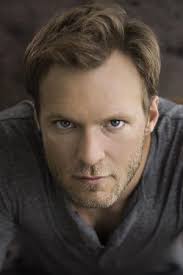 Reparto de Cops L.A.C. (serie 2010). Creada por