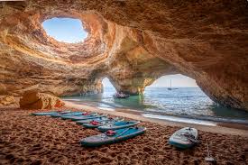 He expelled the moors from the algarve by conquering faro in 1249. Algarve Caves Top 5 Caves Of Portugal