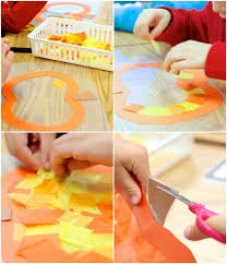 Und das fenster wird bestimmt aufleuchten, sobald diese blumen hängen. Fensterdeko Fur Herbst Und Halloween 46 Diy Ideen