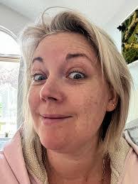 Deena Blair's Instagram, Twitter & Facebook