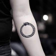 Red ink fleur de lis tattoo on wrist. Ouroboros Temporary Fake Tattoo Sticker Washable Tattoo Set Of 2 Toodtattoo Com Amazon De Beauty