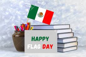 Qué es, desde cuándo y cómo se celebra; Feliz Dia De La Bandera De Mexico Libros Con La Bandera De Mexico Fotos Retratos Imagenes Y Fotografia De Archivo Libres De Derecho Image 95775845