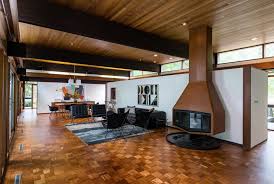 15 Wood Dale Drive St Catharines Ontario 3 Comments The Mash Mid Century Interior Design Wood Dale Modern House Design