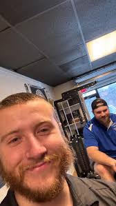 Last week of circa max squats. Ft: @rotating__chicken , 295 bar, 240 chain,  40 releasers 1x2 (final set) , 295 bar, 180 chain, 40 releasers 1x2 , 275  bar, 180 chain, 40 releasers 1x1 , 255 bar, 150 ...