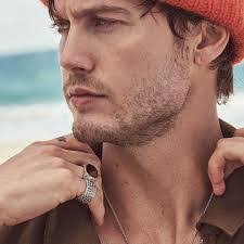 Danny Agnew's Instagram, Twitter & Facebook