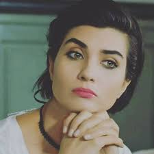 Oyuncu tuba büyüküstün hakkında bilgiler ve yorumlar. Tuba Buyukustun