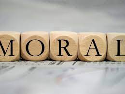 Manusia yang tidak memiliki moral disebut amoral artinya dia tidak bermoral dan tidak memiliki nilai positif di mata manusia lainnya. Pengertian Moral Dan Jenisnya Yang Harus Kamu Ketahui Dalam Kehidupan Bermasyarakat Diadona Id