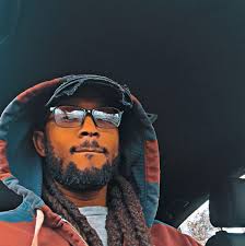 At what age do people become rollercoaster enthusiasts?