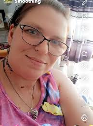 Magst du das Wasser auf der Haut, die Natur und neue Begegnungen? Dann  könnten wir gut zusammenpassen! ☀️ Ich bin 41 Jahre alt, wohne in der Nähe  von Homburg und genieße Schwimmen,