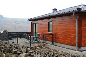 De accommodatie ligt op 14 km van norddeich en biedt gratis privéparkeergelegenheid. Ferienhaus Merlin Feriendorf Waldsee Rieden