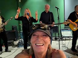 Twisted Monkey Bar & Grill