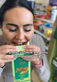 There’s also no such thing as “good” or “bad” snacks! It all comes down to  context. For example, A squares bar is a perfect pre workout snack but  maybe a yogurt bowl is a better pre bed snack 🩷✨ It ...