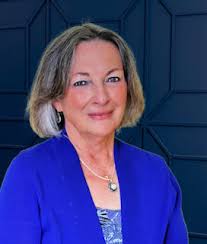 Ruth Buffalo Wears Traditional Regalia as She is Sworn In as State  Representative in North Dakota