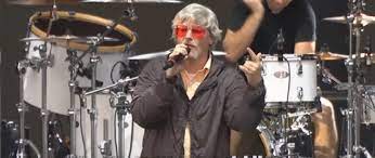 Limp bizkit and rob zombie. Sapsgyv2110fim