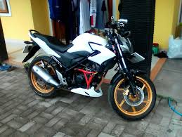 Tips memilih warna cat pagar rumah 2018 desain rumah berdasarkan fengshui ini warna warna terbaik untuk rumah anda via media.rooang.com. Ngecat Velg Motor Sendiri Pakai Samurai Paint Obat Ganteng Jilid Sekian