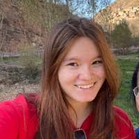 Keri Crooks's Instagram, Twitter & Facebook