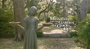 Flairant un scandale mondain, john kelso décide de rester. Minuit Dans Le Jardin Du Bien Et Du Mal 1997 De Clint Eastwood L Oeil Sur L Ecran