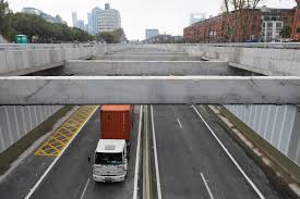 Ya funciona el Paseo del Bajo: menos ruidos, viajes más rápido y dudas en  algunos conductores