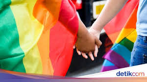 Ketika itulah rakyat malaysia akan katakan: Pengadilan Tinggi Malaysia Menangkan Gugatan Pria Gay