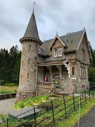 Pin By The Cobblestone Cottage On Stone House Crazy Fairytale House Castle House Plans Fantasy House