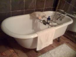 Bathworks® bathtub refinishing kits are the highest quality commercial grade bathtub and bath wall refinishing kits available, formulated to provide an extremely glossy, very durable, long lasting finish. Testimonials Bathtub Refinishing Tile Reglazing Sinks Counter Tops The Painted Otter Refinishers
