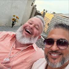 Live Thursday March 16 @ 7pm PST with founder of @izospirits Señor  @gm.sd.izo. Sippppp with @agave.man and myself @sgt_agave  #salucitadelabuena amigos.