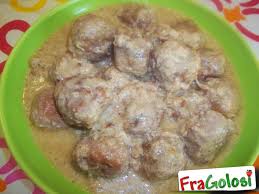 Servitele in un bel piattino con delle salsine (tipo salsa all'arancia) o spezie a fianco. Ricetta Polpette Al Latte Ricette Di Fragolosi