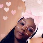 Winnie Austin's Instagram, Twitter & Facebook