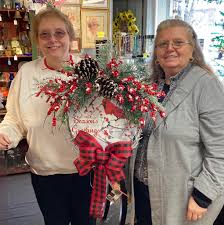 NANA'S Attic 610 West Danville st South Hill